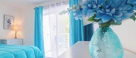 2 多间卧室、熨斗/熨衣板、WiFi、床单