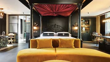 Flitcroft Apartment | 1 bedroom, Egyptian cotton sheets, premium bedding, Select Comfort beds