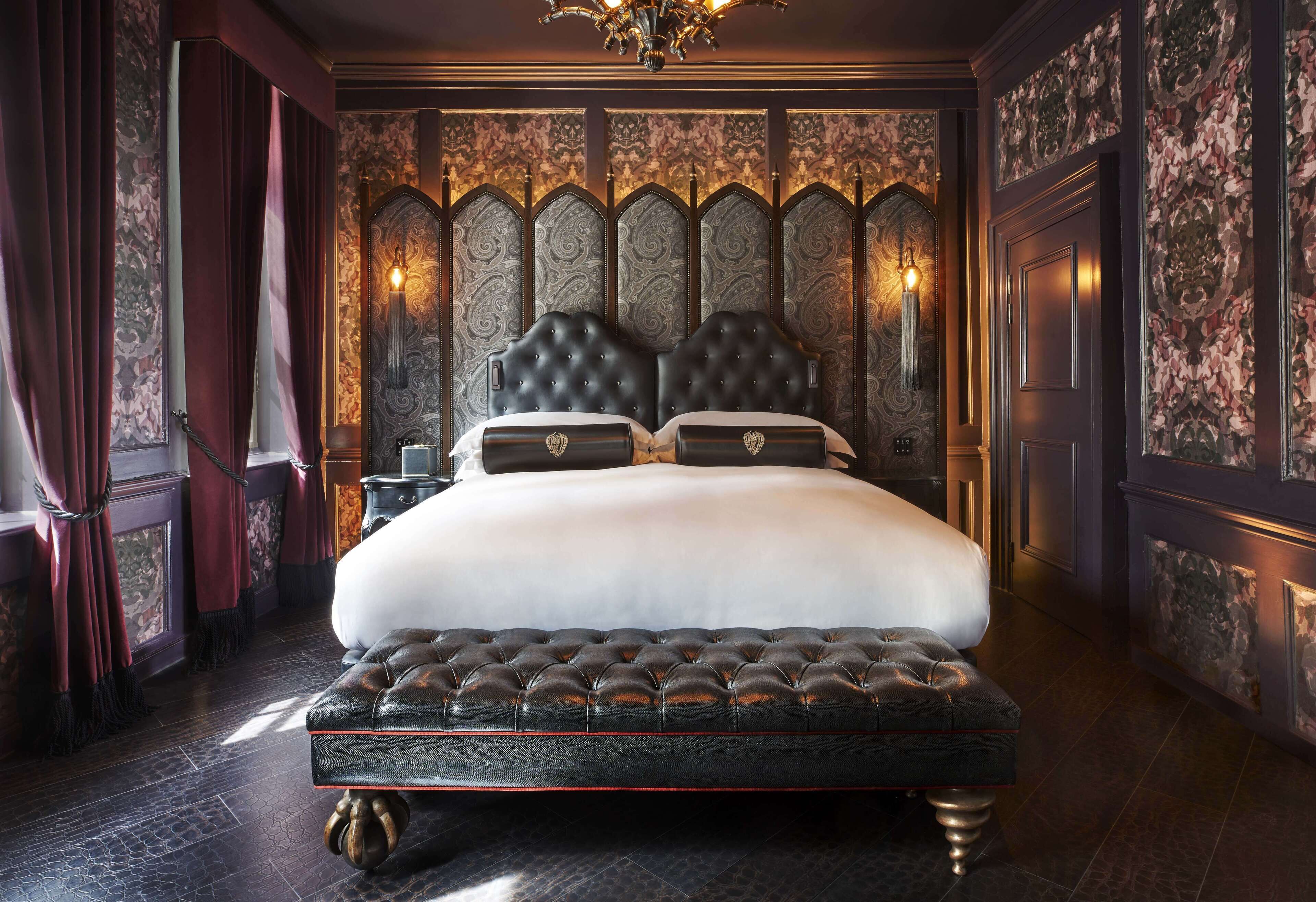 1 bedroom, egyptian cotton sheets, premium bedding, select comfort beds