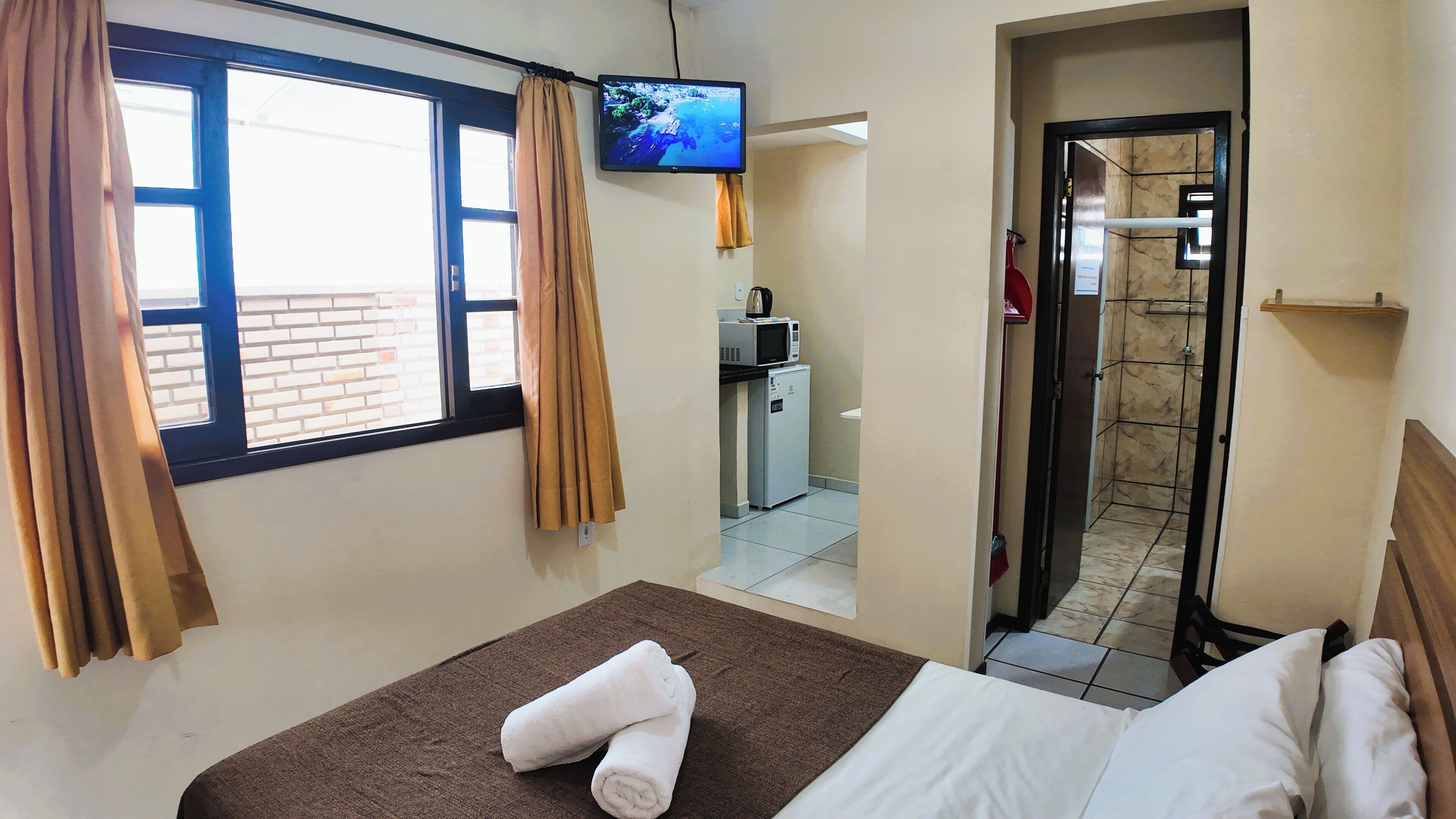 Ropa de cama de alta calidad y cortinas blackout 