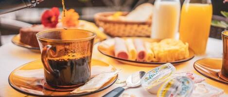 Desayuno a la carta incluido todos los días