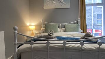 2 Schlafzimmer, Bügeleisen/Bügelbrett, kostenloses WLAN, Bettwäsche