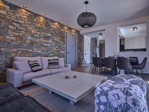 Smart TV - RAMUS VILLA (PAROS NAOUSA)