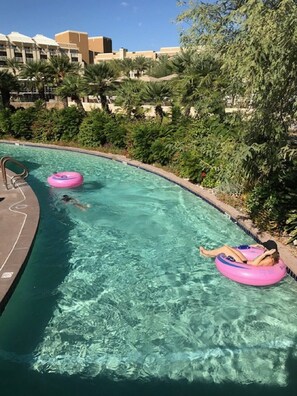 Piscine extérieure, piscine chauffée