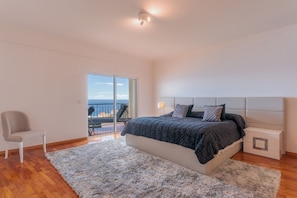 Apartment, 3 Bedrooms, Terrace, Sea View - Stunning Apartment with sea view (Santa Cruz)