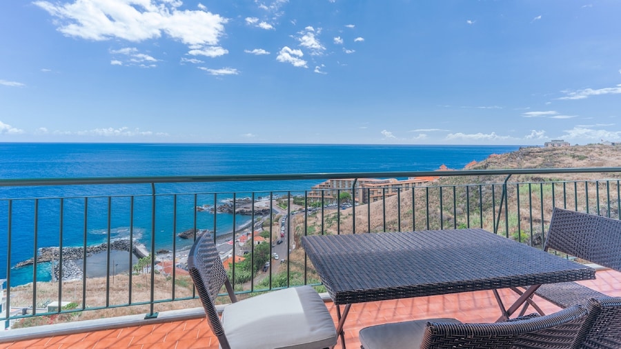 Stunning Apartment with sea view