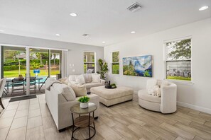 Fernseher, Tischfußball