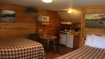 Standard-studiosviitti | Kylpyhuone | Suihku, pyyhkeet