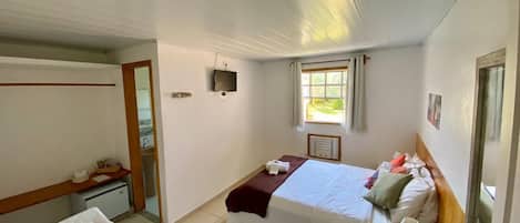 Classic-Dreibettzimmer | Minibar, kostenloses WLAN, Bettwäsche