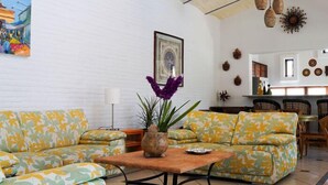 Unclassified image, 2 of 67, button - Hotel Boutique Casa Copal (Ajijic)