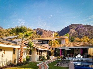 1 habitación, decoración personalizada y muebles diferentes 