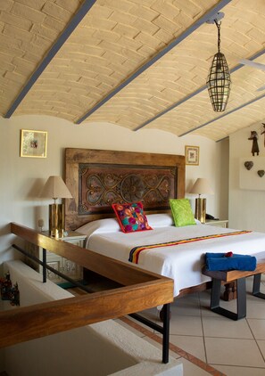 Jade | Individually decorated, individually furnished, free WiFi, bed sheets - Hotel Boutique Casa Copal (Ajijic)