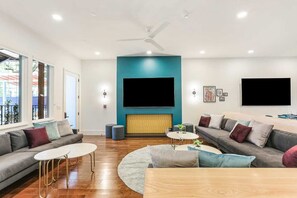 TV, offices