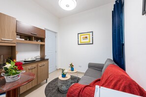 Superior-Studiosuite | Hochwertige Bettwaren, Minibar, kostenloses WLAN, Bettwäsche