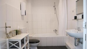 Bathtub