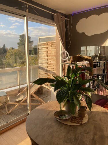 MAGNIFIQUE STUDIO AVEC VUE PANORAMIQUE