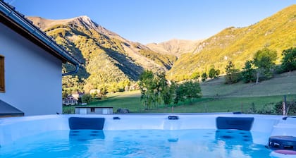 Les Petits Ecrins with private spas