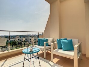 Property grounds - Penthouse apartment with private pool (Orihuela Costa)