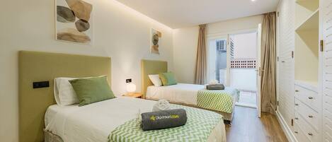 3 bedrooms, in-room safe, iron/ironing board, free WiFi