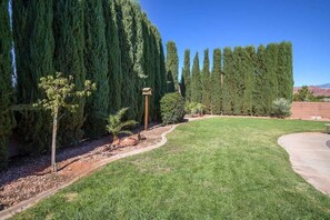 Property grounds - Beautiful, private outdoor oasis in sunny St George. (Ivins)