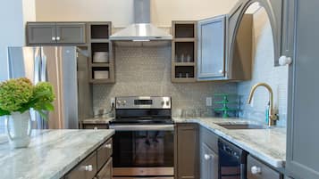 Highland Station Penthouse Suite | Private kitchen