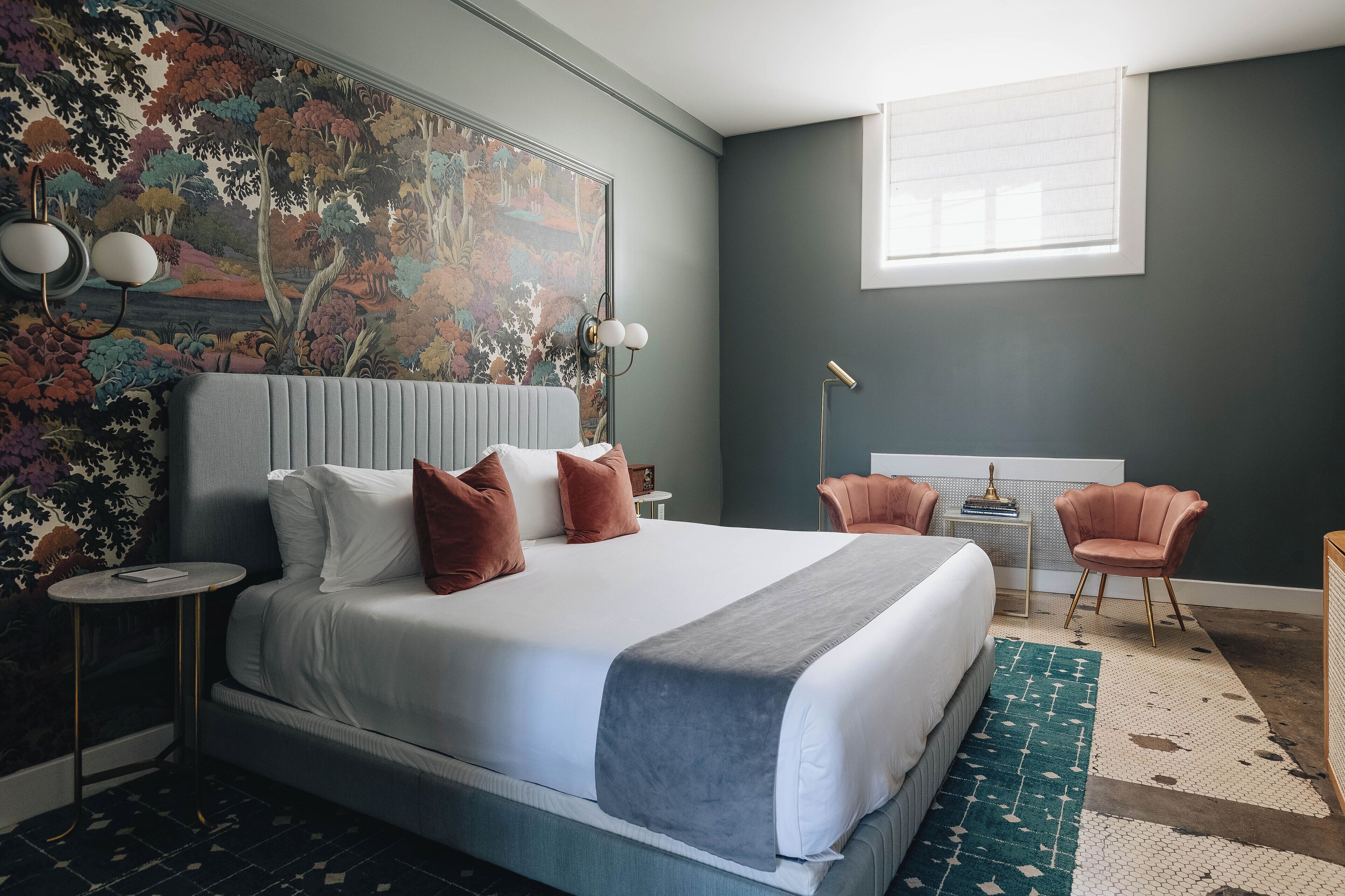 First Floor King Standard | Premium bedding, free minibar items, laptop workspace, blackout drapes