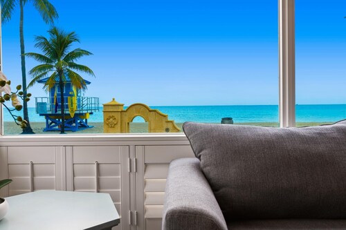 Direct Ocean View & Beach Access + Free Parking