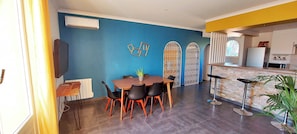 Dining - Casa Milesa House: SPA, quiet, 12 min from the sea, private parking (Nice)