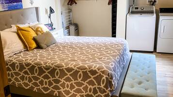 1 bedroom, WiFi, bed sheets