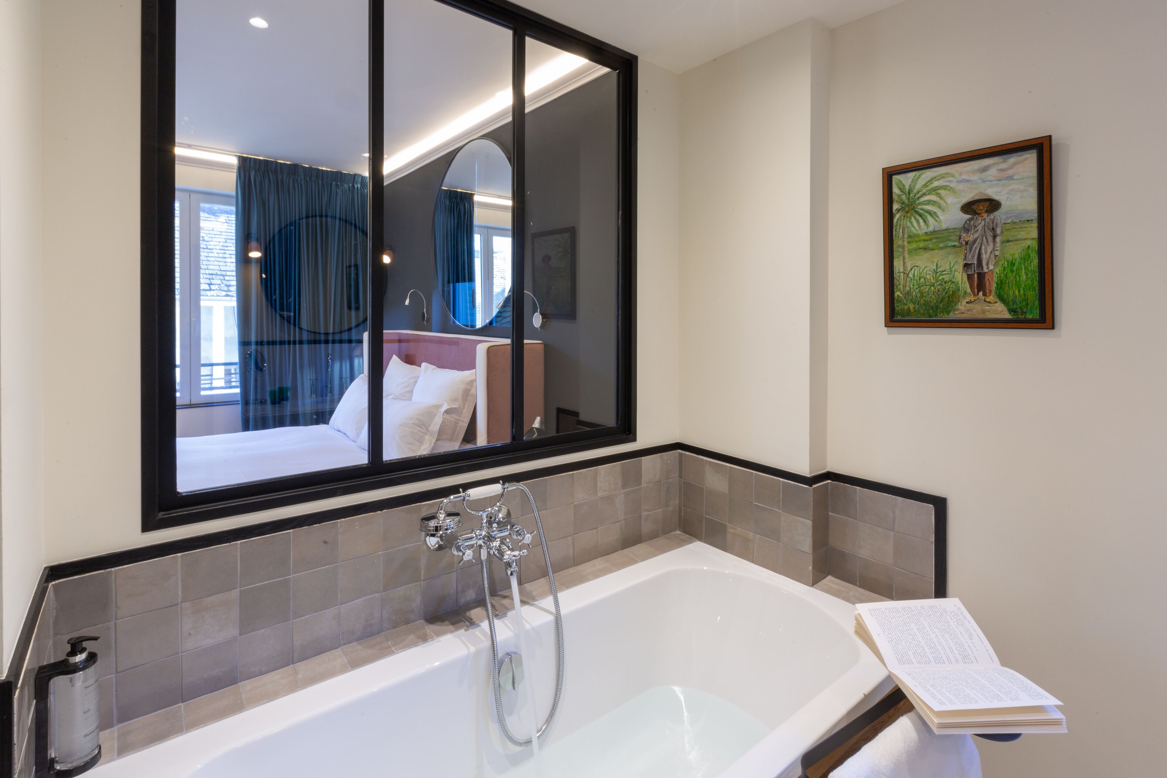 deluxe double room | bathroom | free toiletries, hair dryer, towels, soap