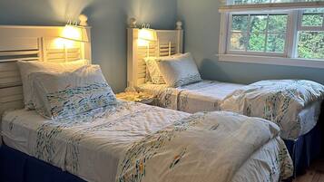 3 slaapkamers, een bureau, een strijkplank/strijkijzer, gratis wifi