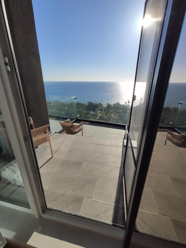 Panoramic sea view and private terrace