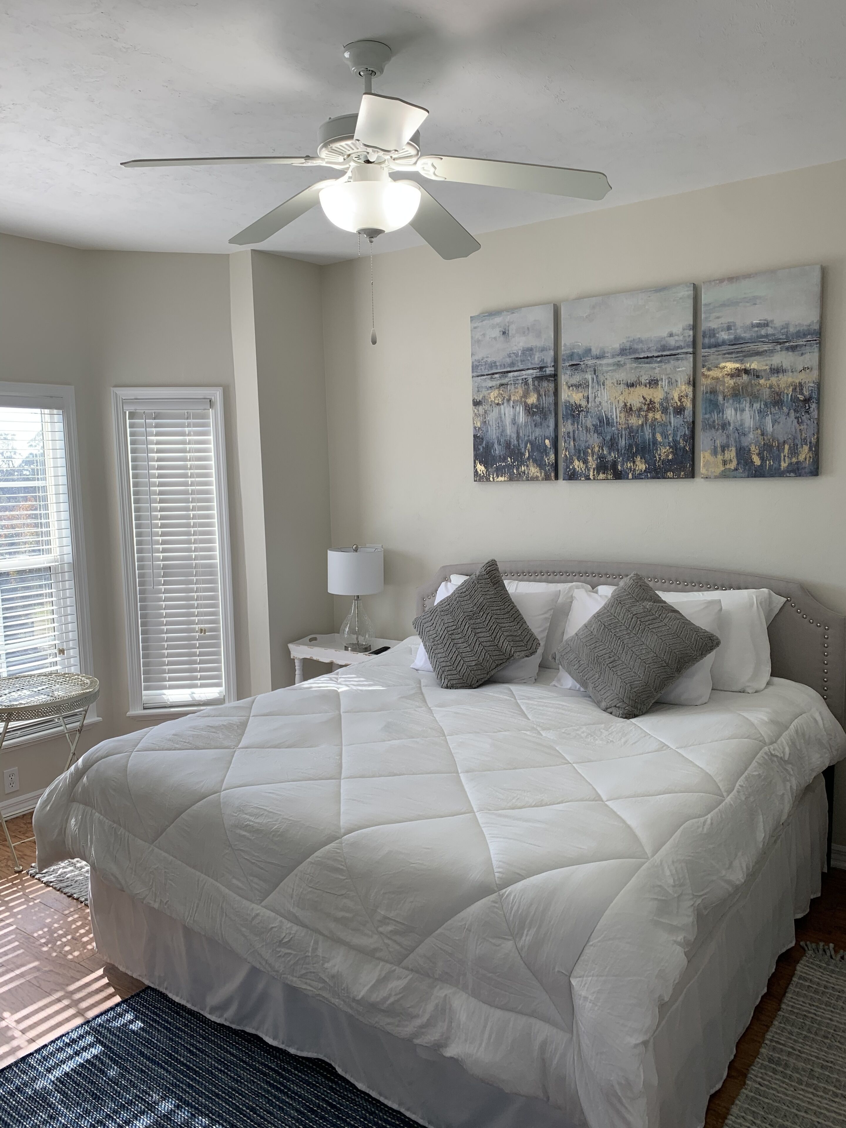 3 slaapkamers, reisbedje, gratis wifi, beddengoed