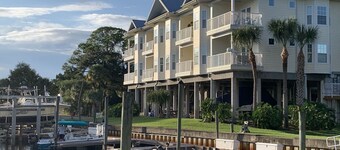 The Salty Snook in Suwannee, FL BEST LOCATION in Complex with Private Boat Slip!