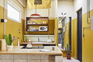 Design Apartment | Private kitchen | Microwave, coffee/tea maker, electric kettle, toaster