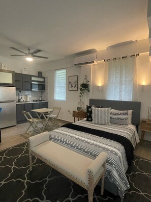 1 bedroom, iron/ironing board, free WiFi, bed sheets - Hidden gem, 4 min drive to Corcega Beach, private house (Rincon)