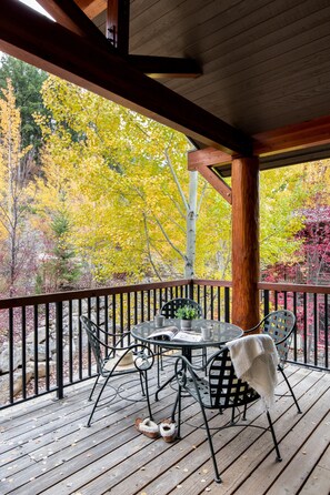 Outdoor dining - Outpost: Grand View 5030 - Teton Views! (Jackson)