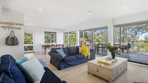 Coastal Tree House, Sea Views & National Parks