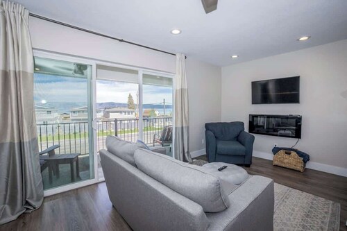 Lake Breeze Getaway #27 at Legacy - Lake access!