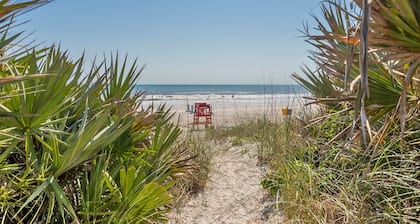 DIRECT OCEANFRONT BEACH HOME! PRIVATE BEACH ACCESS!