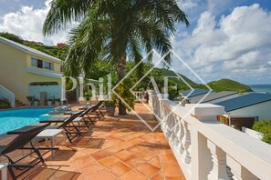 Outdoor dining - Exceptional Villa Anse Marcel (Anse Marcel)