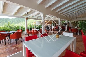 Outdoor dining - Exceptional Villa Anse Marcel (Anse Marcel)