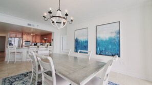 Dining - Luxury 4 Bedroom Gulf Front K/K/Q/2 Bunks/Sofa Sleeper--Beach Club - Sleeps 12 (Gulf Shores)