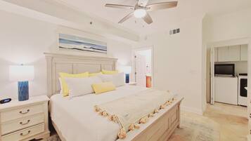 4 bedrooms, desk, iron/ironing board, free WiFi