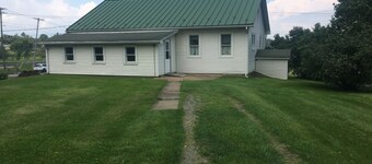 Farm guesthouse open for football, graduation and other short-term rentals