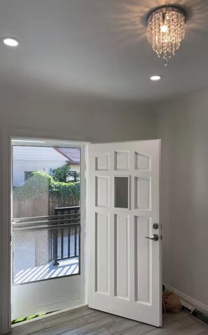 Interior - WLA,-FIFA-12Miles! 3 Bedroom & 2 baths-Furnished-10923 Ayres Ave-90064-Monthly (Los Angeles)