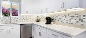 WLA,Remodel! 3 Bedroom & two bathroom, Furnished-10923 Ayres Ave-90064-Monthly