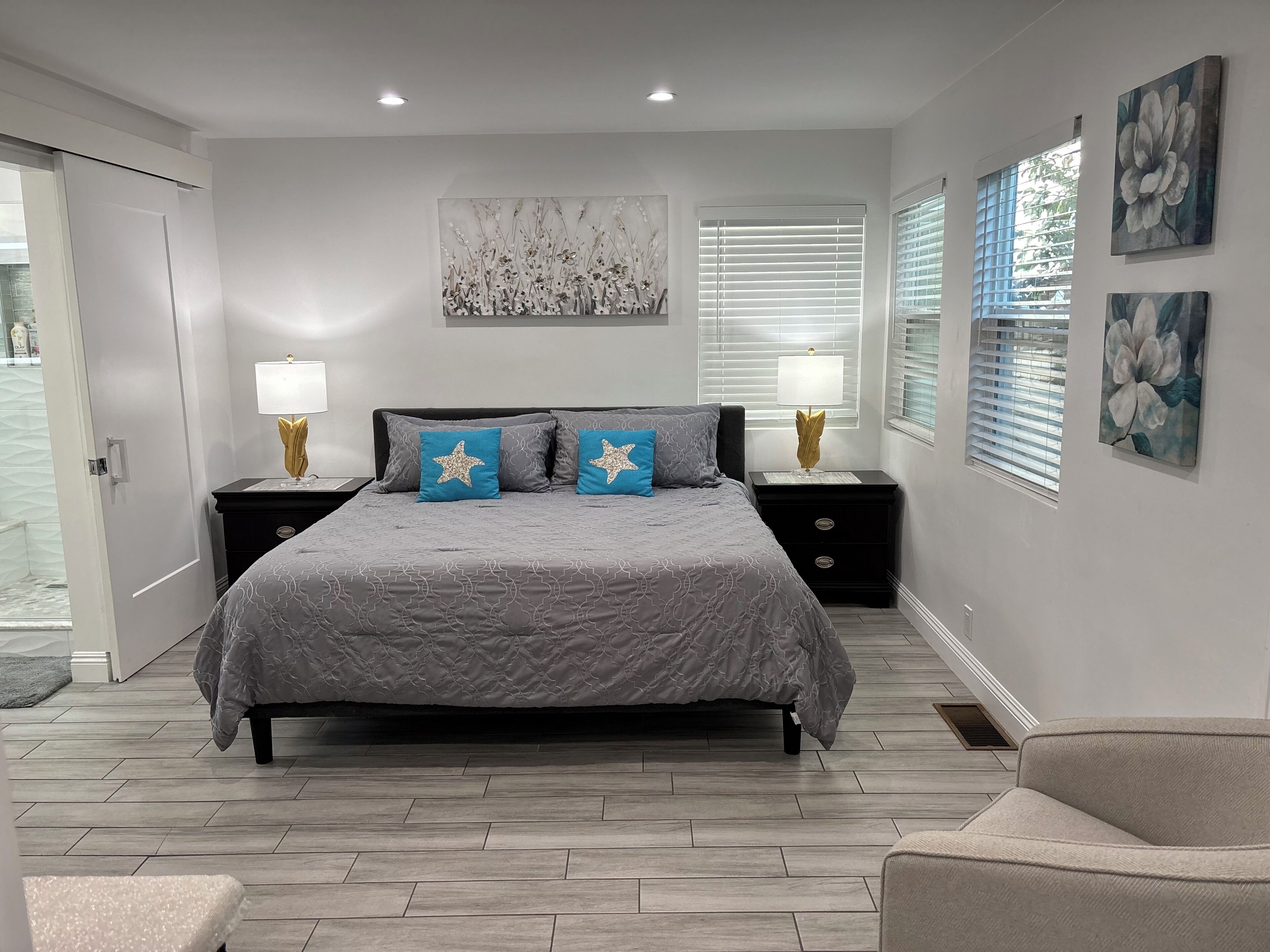 3 多间卧室、办公桌、熨斗/熨衣板、免费 WiFi