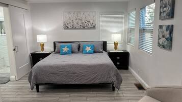 3 室のベッドルーム、デスク、アイロン / アイロン台、WiFi (無料)