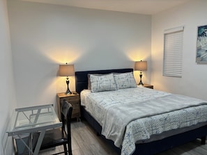 3 bedrooms, desk, iron/ironing board, free WiFi